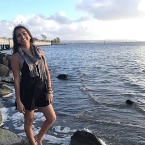 Meet your Posher, Kristal